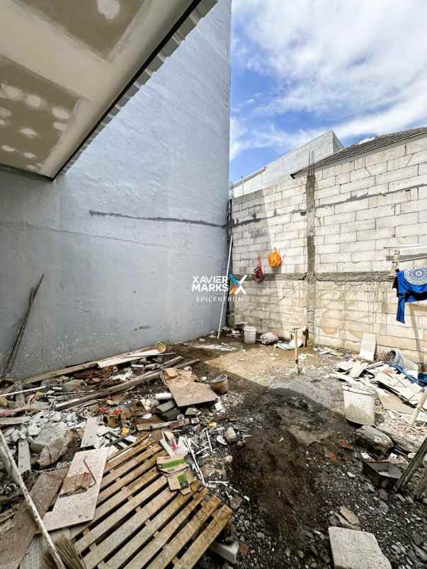 dijual rumah medokan sawah timur