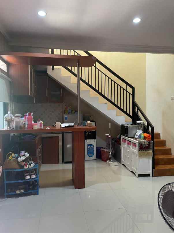 dijual rumah mekarsari