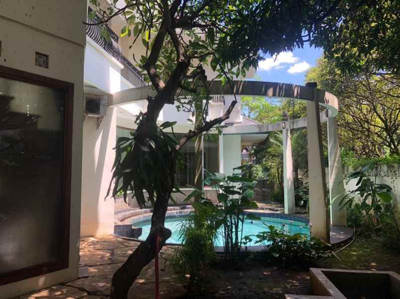 dijual rumah menteri rasuna said