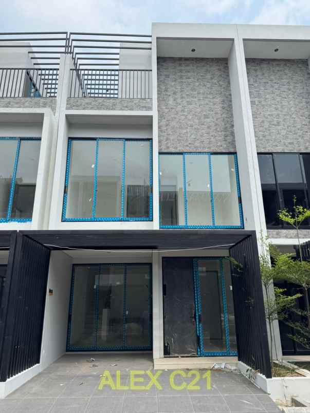 dijual rumah meruya selatan kembangan