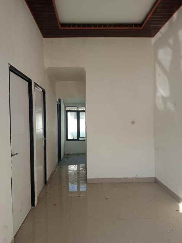 dijual rumah meruyung limo depok