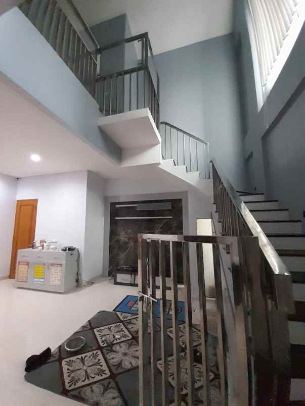 dijual rumah metland cakung