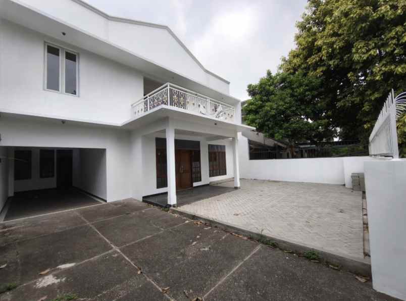 dijual rumah mewah di kawasan bintaro jakarta selatan