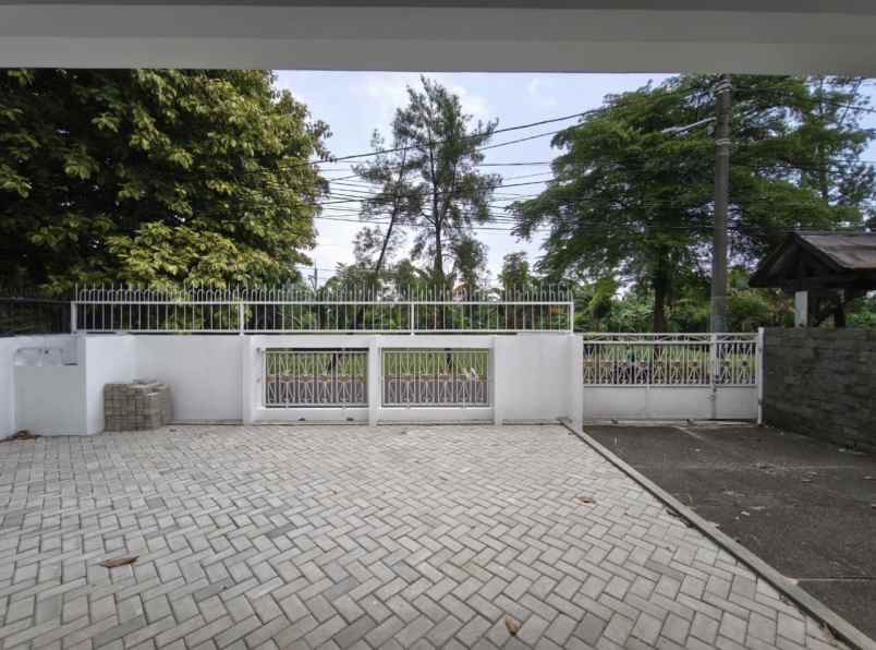 dijual rumah mewah di kawasan bintaro jakarta selatan