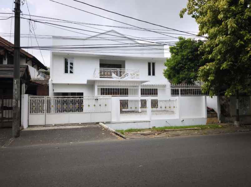 dijual rumah mewah di kawasan bintaro jakarta selatan