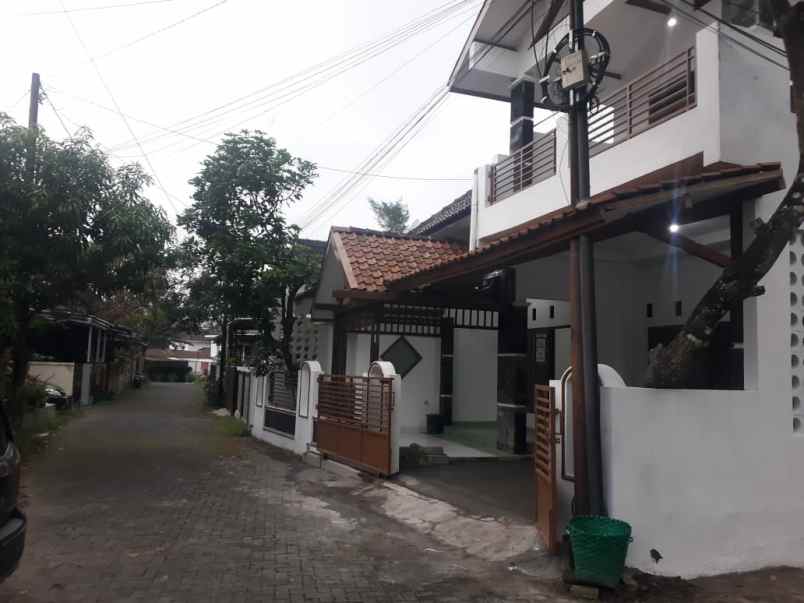 dijual rumah minomartani ngaglik sleman