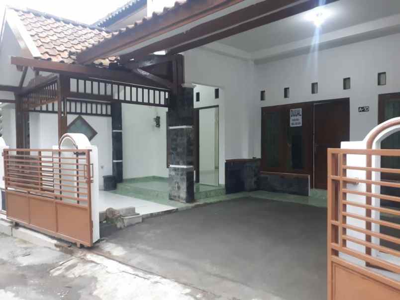 dijual rumah minomartani ngaglik sleman