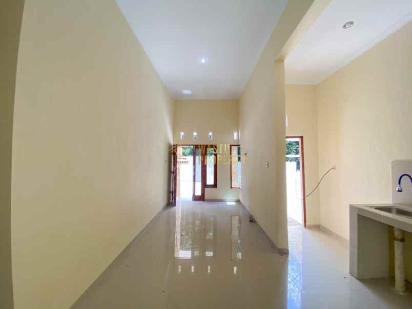 dijual rumah moyudan