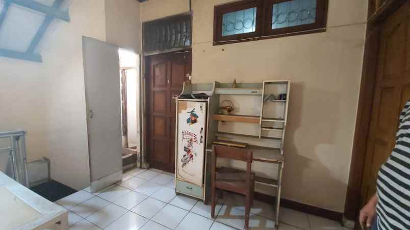 dijual rumah mugas