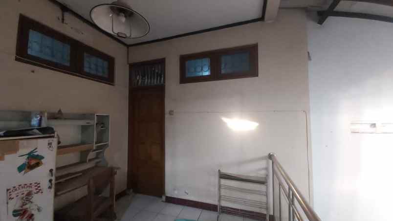 dijual rumah mugas