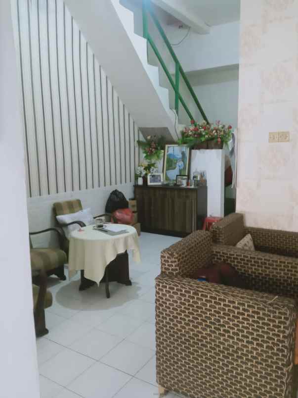 dijual rumah mulyorejo