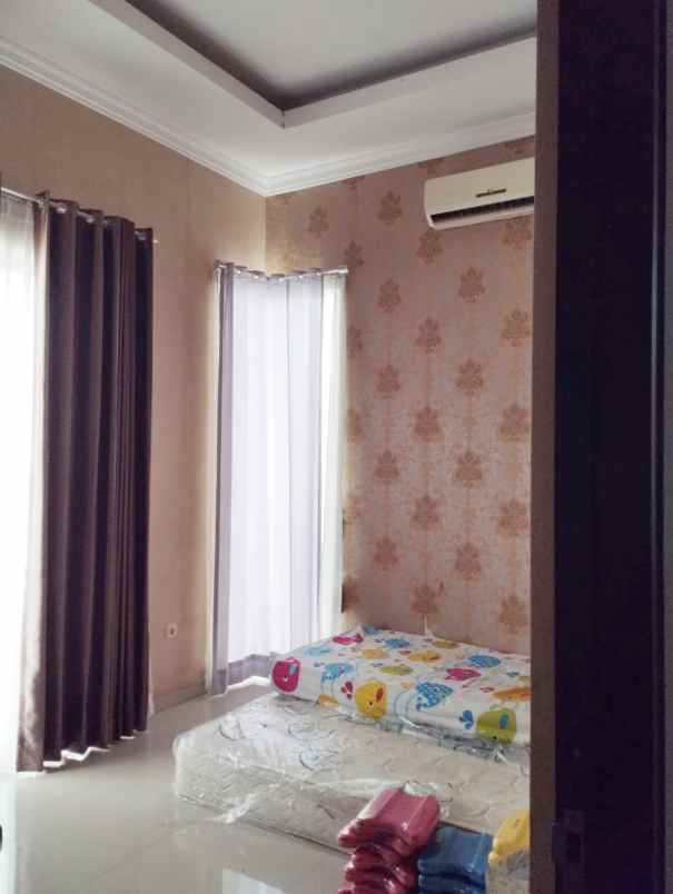 dijual rumah mulyosari