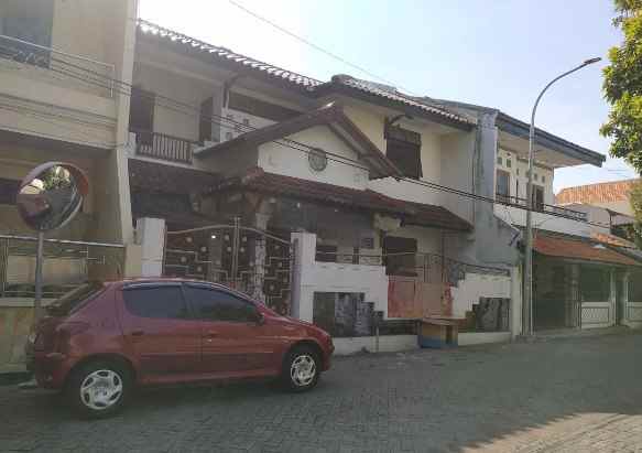 dijual rumah mulyosari utara