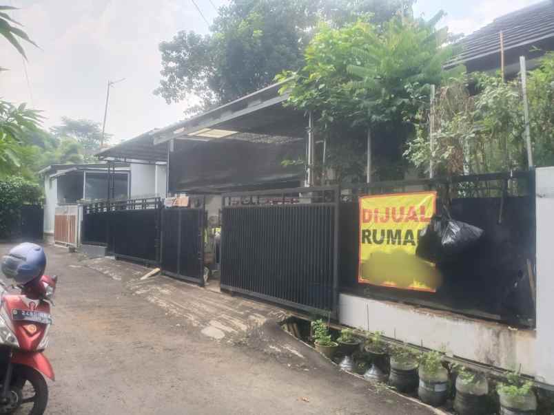 dijual rumah murah komplek the green padasuka bandung