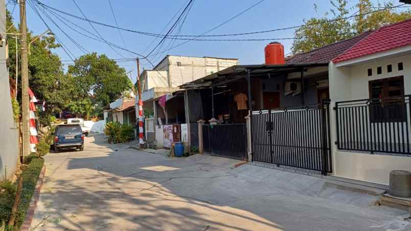 dijual rumah mutiara gading timur