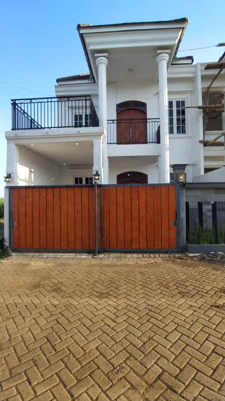 dijual rumah ngadilangkung