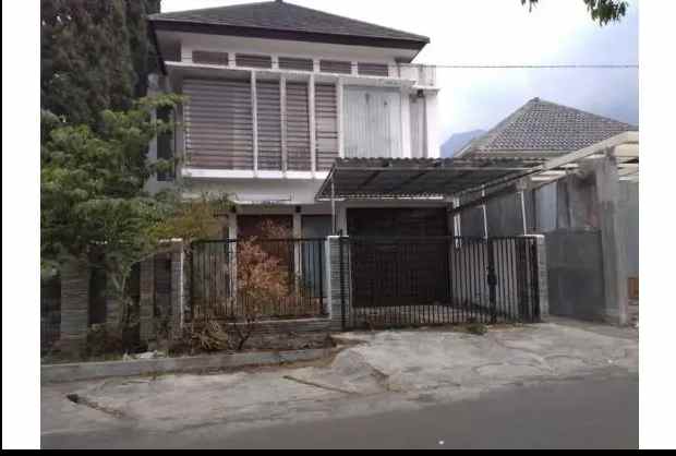 dijual rumah ngaglik