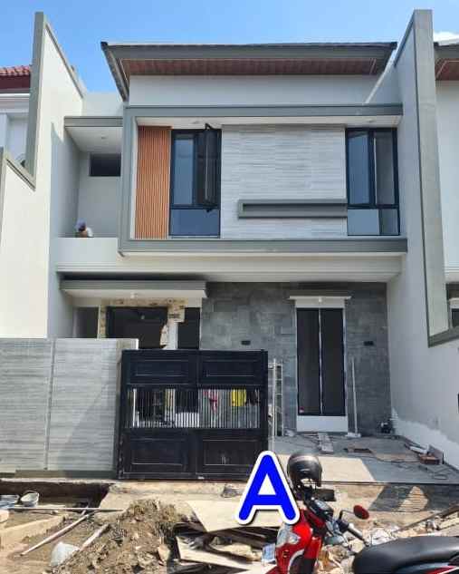 dijual rumah nginden intan
