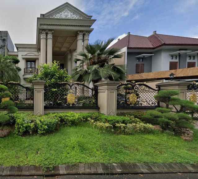 dijual rumah pakuwon indah