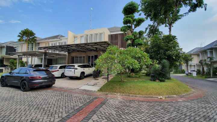 dijual rumah pakuwon indah surabaya