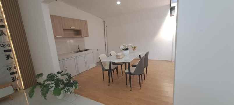 dijual rumah pandaran hills