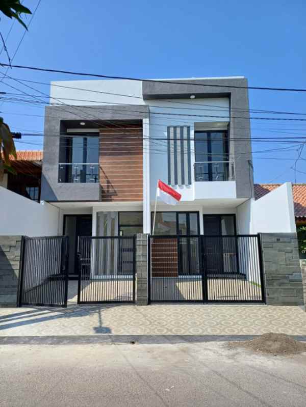 dijual rumah pandugo sari