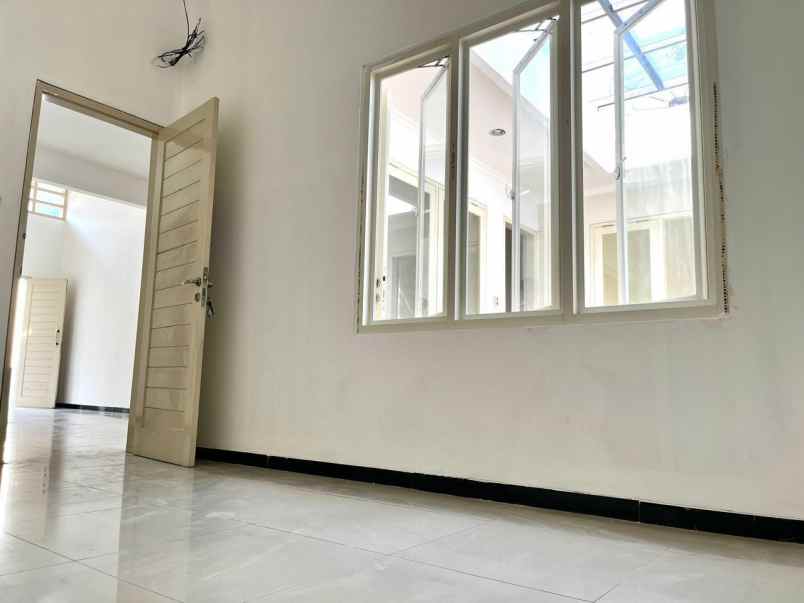 dijual rumah pantai mentari kenjeran