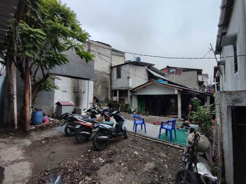 dijual rumah pasar minggu