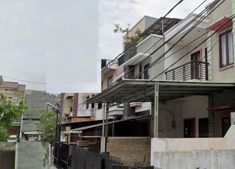dijual rumah pegangsaan dua