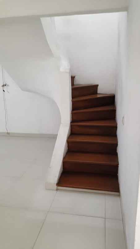 dijual rumah pelepah indah kelapa