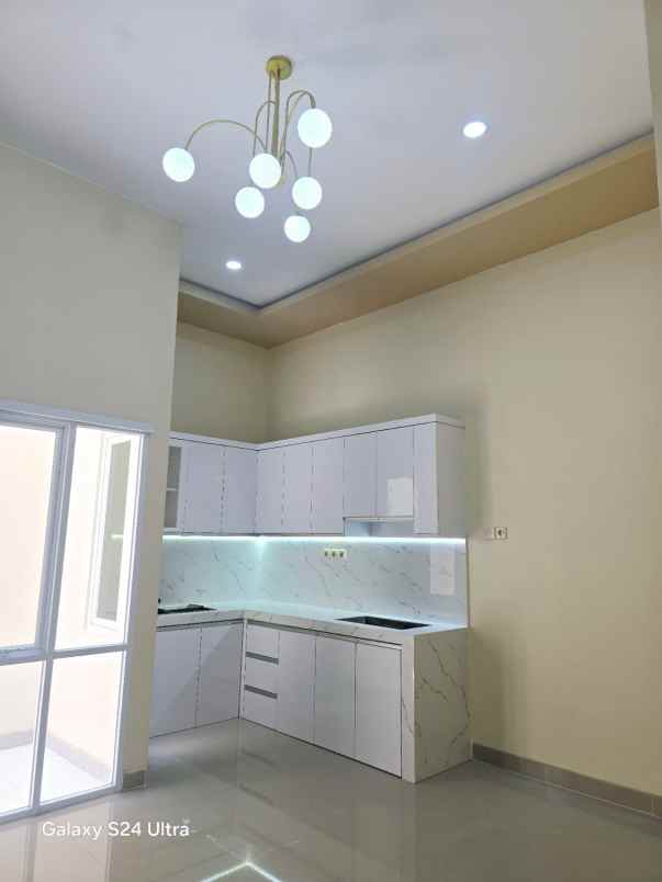 dijual rumah permata harapan baru bekasi b0721