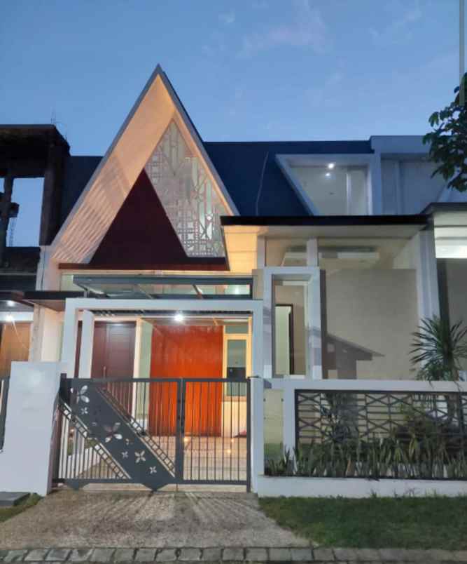 dijual rumah permata jingga suhat kota
