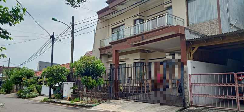 dijual rumah permata timur 1 pondok kelapa