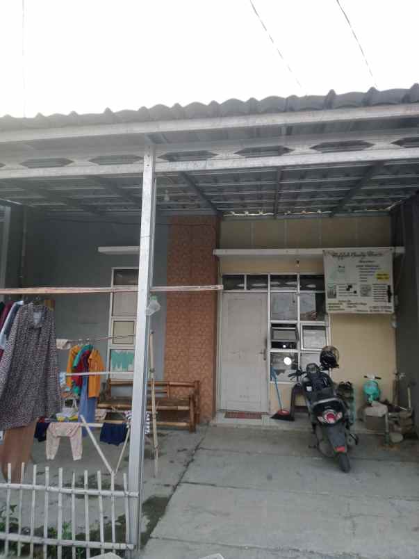 dijual rumah perum arsanta padjajaran