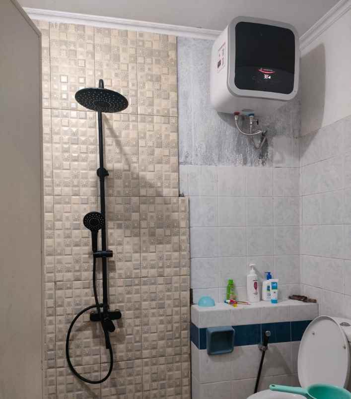 dijual rumah perum babatan pilang