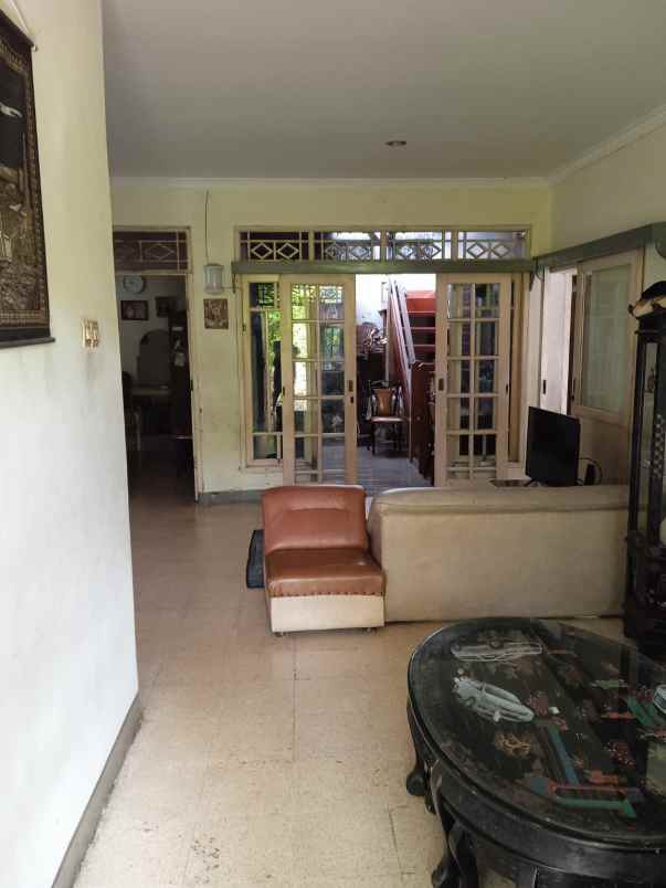 dijual rumah perum bumi pancoran mas jl