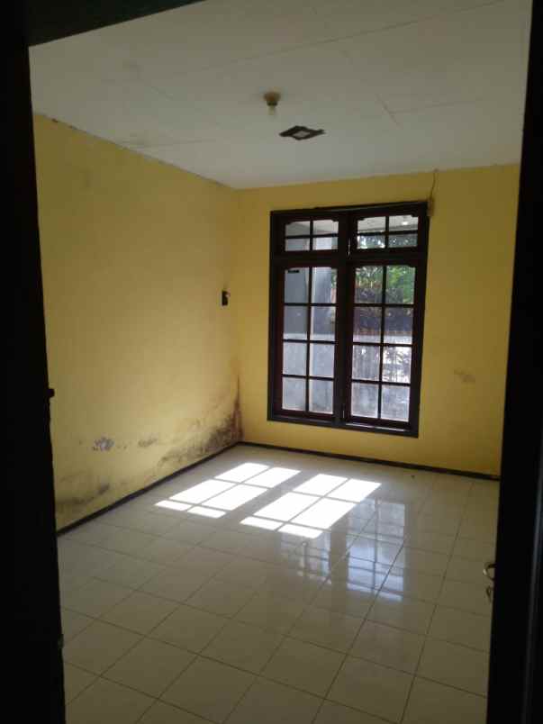 dijual rumah perum bunul asri bunulrejo