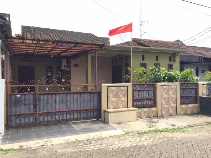 dijual rumah perumahan bukit nusa indah