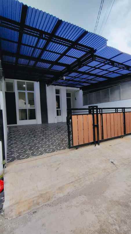 dijual rumah perumahan cendana