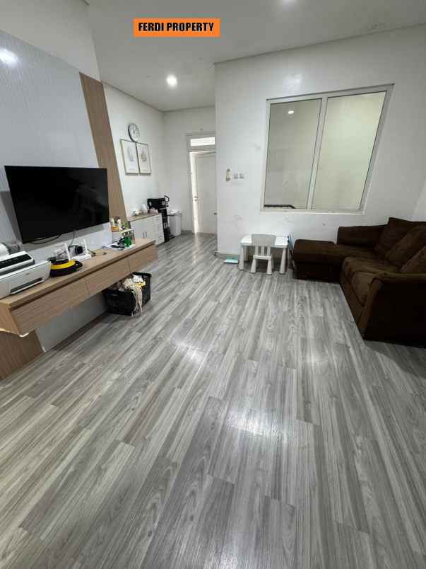 dijual rumah perumahan citra gran cibubur