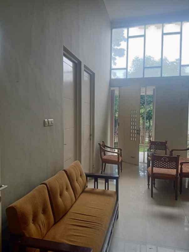 dijual rumah perumahan de casablanca