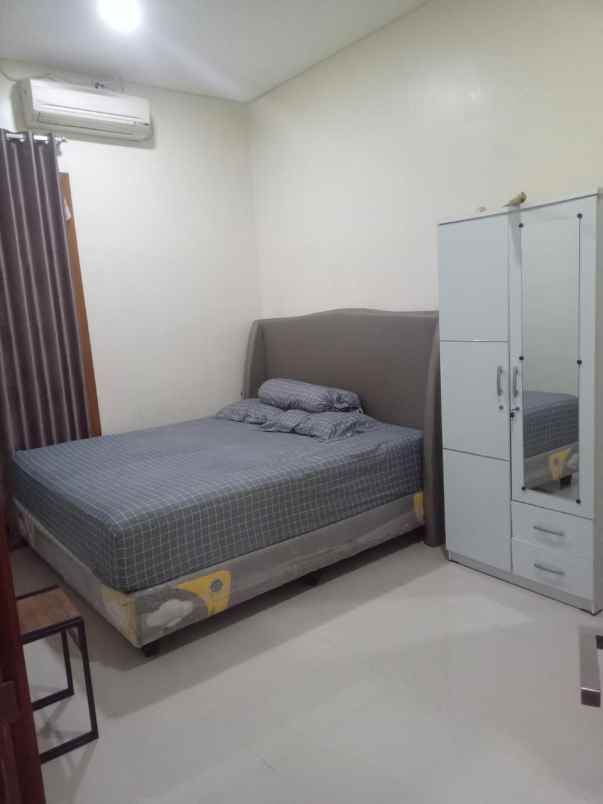 dijual rumah perumahan dealova