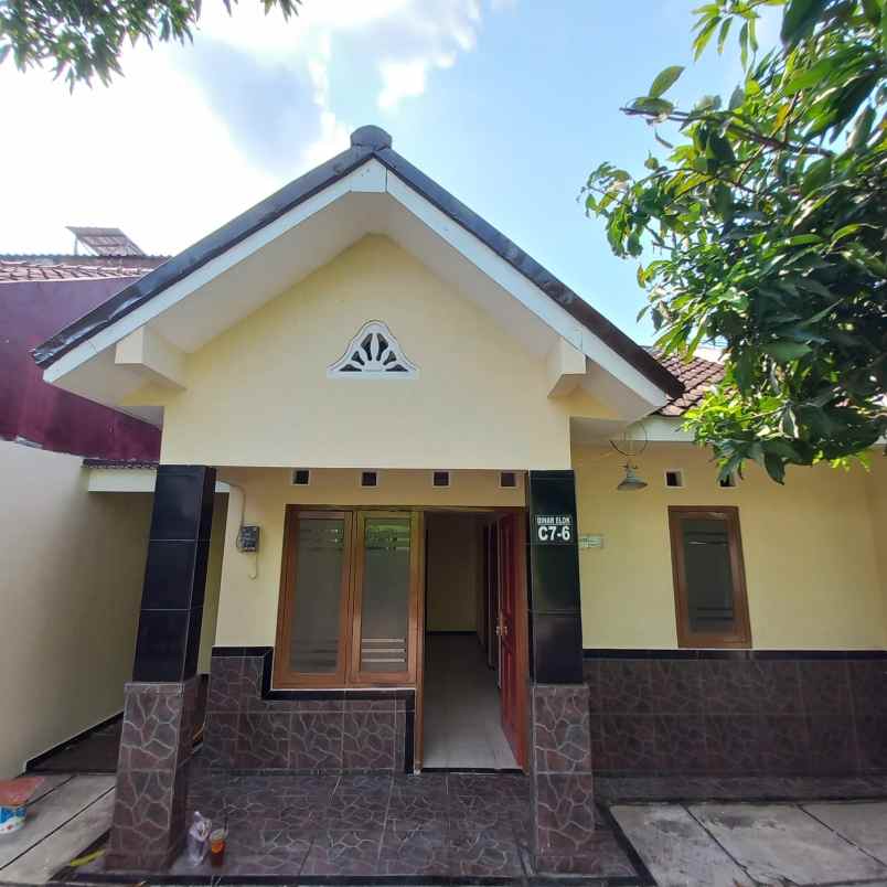 dijual rumah perumahan dinar elok meteseh