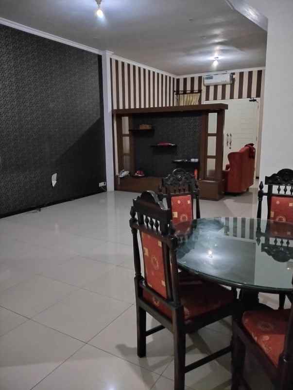 dijual rumah perumahan gayung kebonsari