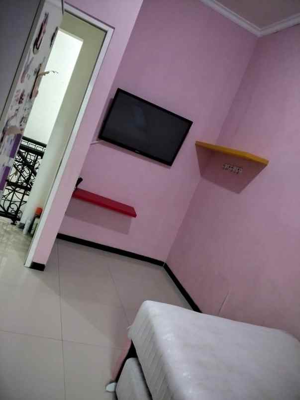 dijual rumah perumahan gayung kebonsari