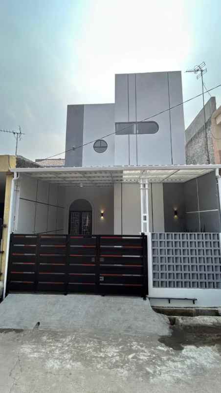 dijual rumah perumahan mayang pratama