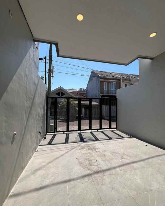 dijual rumah perumahan nirwana