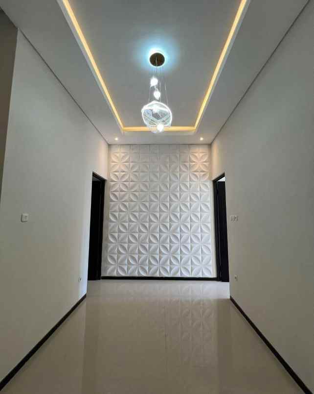 dijual rumah perumahan nirwana