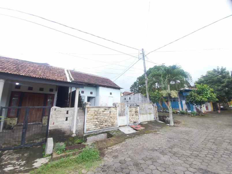 dijual rumah perumahan permata puri 3