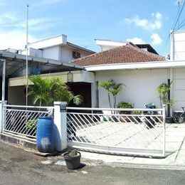 dijual rumah plus kos kosan di bandung